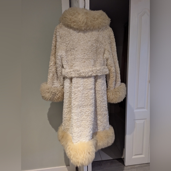 Stunning sheepskin and faux fur 70s Coat - Picture 7 of 7